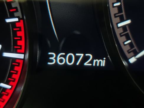 Used 2024 MAZDA MAZDA3 s FWD image 18