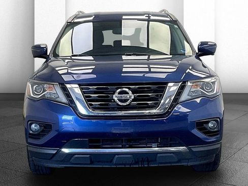 Used 2019 Nissan Pathfinder SL image 2