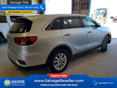 Used 2020 Kia Sorento FWD V6 image 4