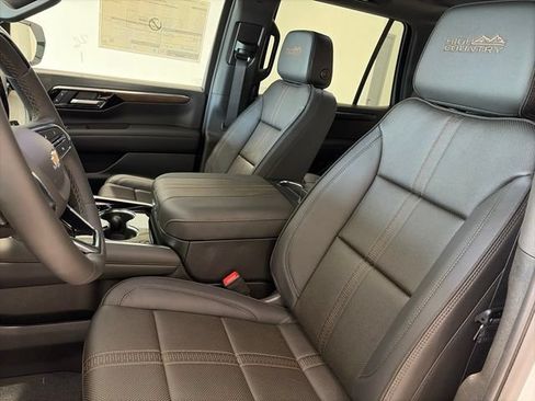 New 2026 Chevrolet Tahoe High Country AWD/4WD image 13