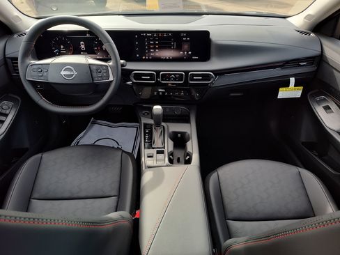 New 2026 Nissan Sentra SR w/ SR Premium Package image 11