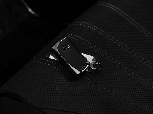 Used 2018 Lexus LS 500 w/ Luxury Package image 56