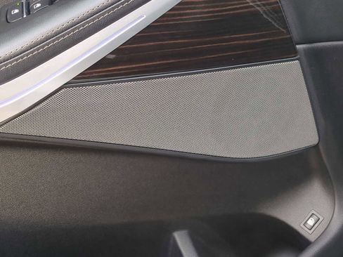 Used 2025 BMW X5 xDrive50e image 25