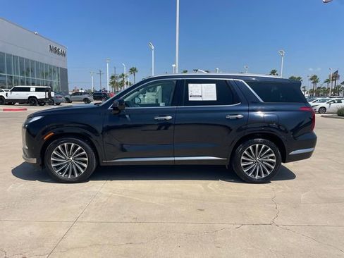 Used 2024 Hyundai Palisade Calligraphy image 4
