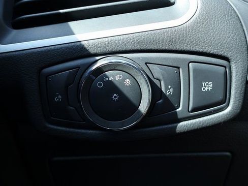 Used 2022 Ford Edge SEL image 18