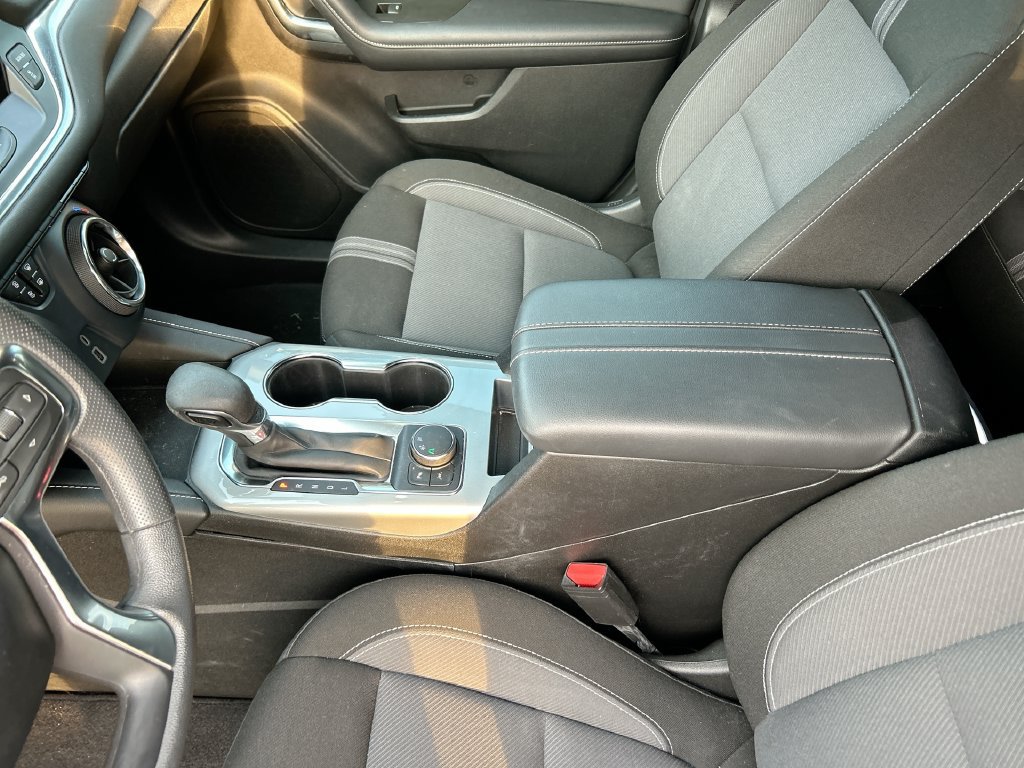 Used 2025 Chevrolet Blazer LT w/ Driver Confidence Package FWD image 26