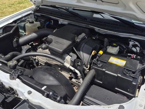 Used 2010 Chevrolet Colorado LT image 33