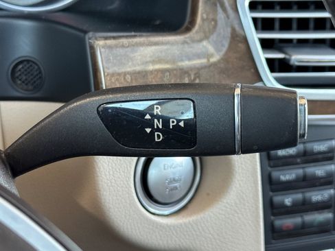 Used 2015 Mercedes-Benz E 250 BlueTEC 4MATIC Sedan image 17
