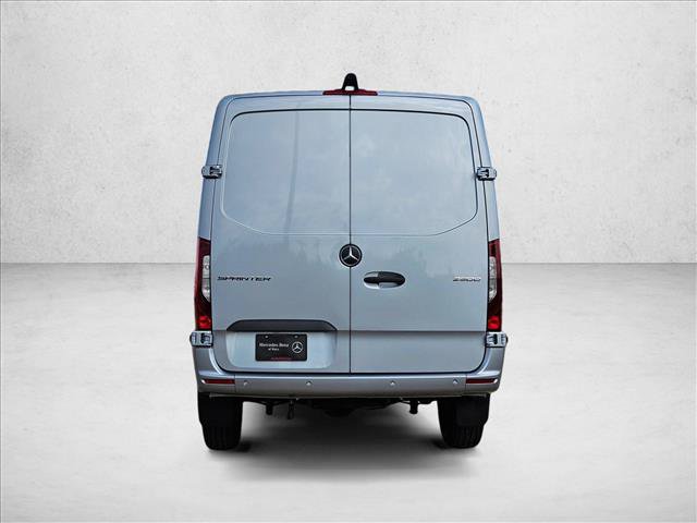 Used 2025 Mercedes-Benz Sprinter 2500 image 9