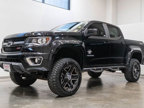 Used 2017 Chevrolet Colorado Z71 image 3