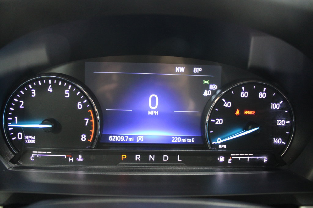 Used 2023 Ford Explorer XLT AWD/4WD image 35