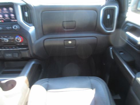 Certified 2020 Chevrolet Silverado 1500 LT Trail Boss AWD/4WD image 19