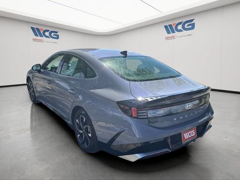 Used 2025 Hyundai Sonata SEL FWD image 5