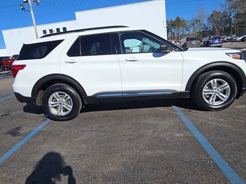 Certified 2023 Ford Explorer XLT w/ Equipment Group 202A AWD/4WD image 20