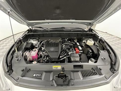 Certified 2023 Toyota Highlander L image 25