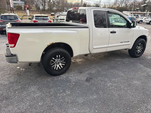 Used 2008 Nissan Titan SE image 8