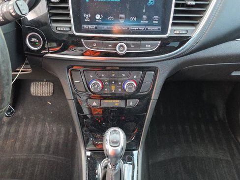 Used 2018 Buick Encore Essence FWD image 11