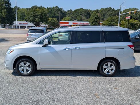 Used 2017 Nissan Quest SV FWD image 2