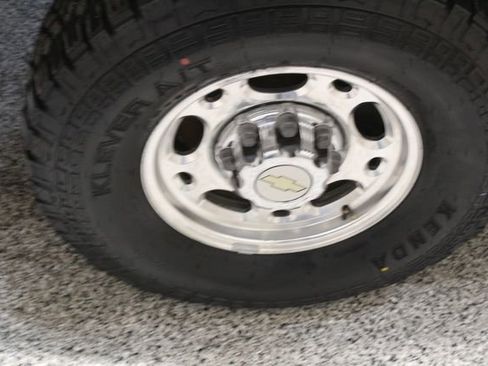 Used 2006 Chevrolet Silverado 2500 LT w/ Onstar Plus Package image 26