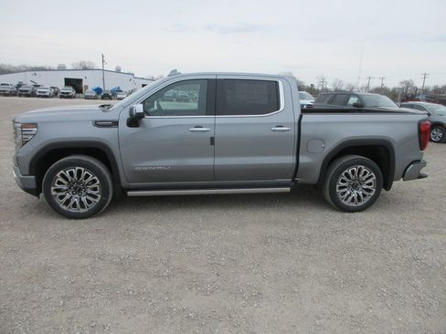 New 2026 GMC Sierra 1500 Denali Ultimate AWD/4WD image 10