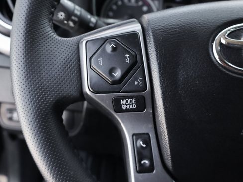 Used 2022 Toyota Tacoma SR5 image 21