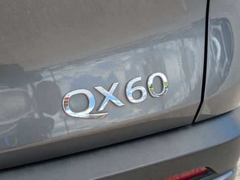 Used 2025 INFINITI QX60 Luxe w/ Vision Package FWD image 5