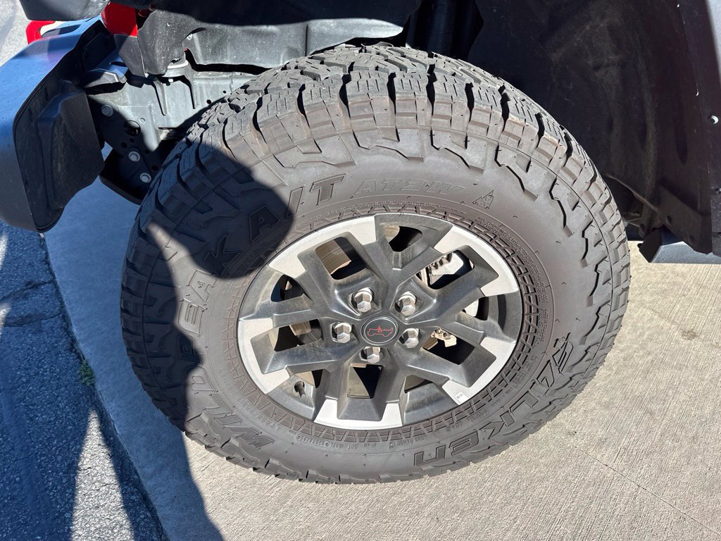 Used 2026 Jeep Gladiator Rubicon AWD/4WD image 9