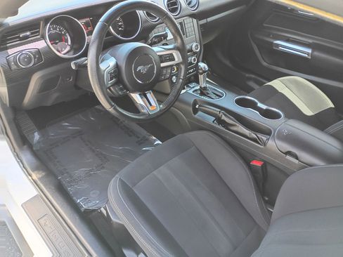 Used 2019 Ford Mustang Coupe image 10