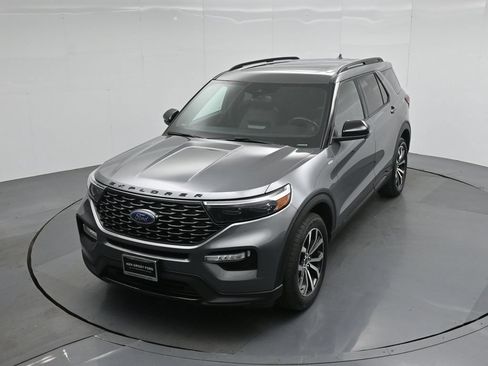 Used 2022 Ford Explorer ST-Line w/ Class IV Trailer Tow Package AWD/4WD image 34