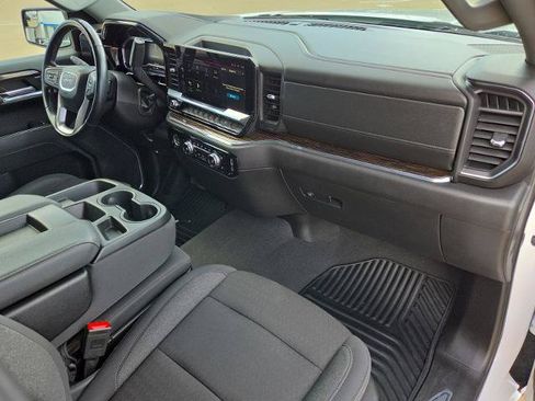 Certified 2024 GMC Sierra 1500 Elevation RWD image 25