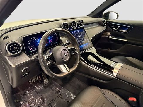 Certified 2024 Mercedes-Benz GLC 300 4MATIC image 9