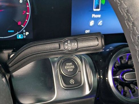 New 2026 Mercedes-Benz GLB 250 image 11