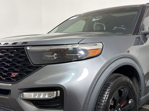 Used 2022 Ford Explorer ST w/ ST Street Pack AWD/4WD image 10