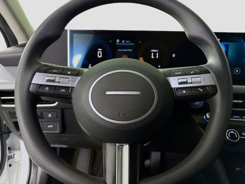 Used 2025 Hyundai Sonata SE image 14