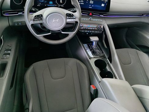 Used 2024 Hyundai Elantra SEL w/ Convenience Package FWD image 26