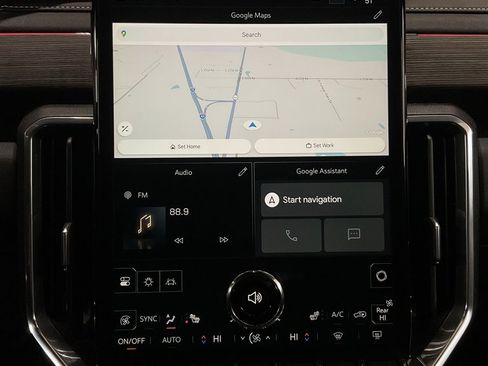 Used 2025 GMC Acadia Denali w/ Super Cruise Package image 18