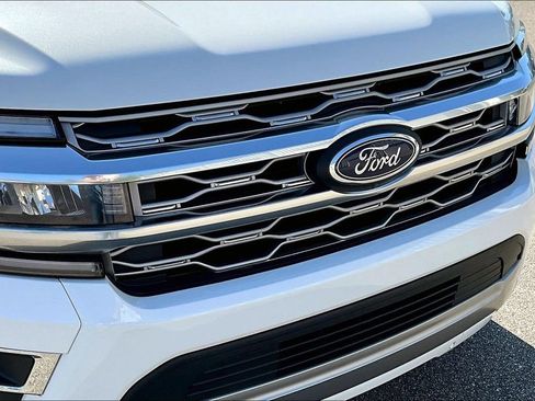 Used 2023 Ford Expedition Platinum RWD image 34