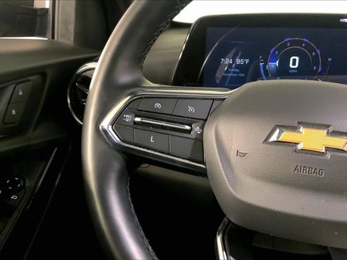 Used 2025 Chevrolet Equinox LT FWD image 19