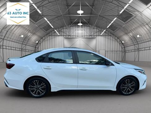Used 2023 Kia Forte GT-Line w/ GT-Line Technology Package FWD image 6