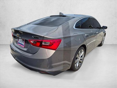 Used 2017 Chevrolet Malibu Premier w/ Premier Sun and Wheel Package FWD image 5