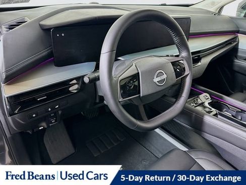 Certified 2025 Nissan Murano SL image 11