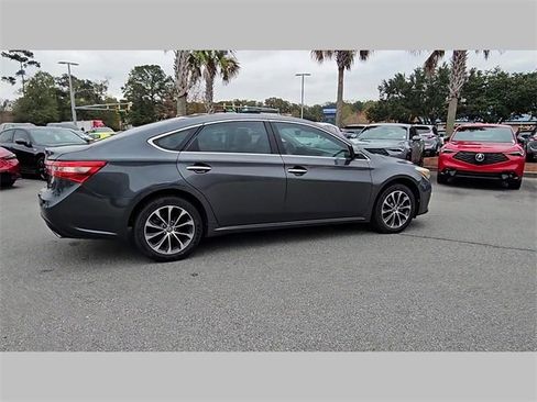 Used 2018 Toyota Avalon XLE image 28