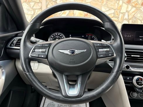 Used 2023 Genesis G70 2.0T image 25