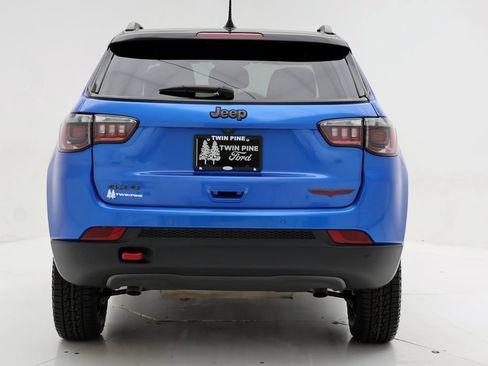 Used 2025 Jeep Compass Trailhawk AWD/4WD image 7