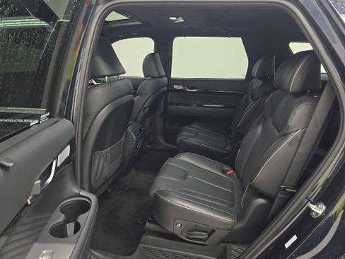 Used 2024 Hyundai Palisade Calligraphy image 8