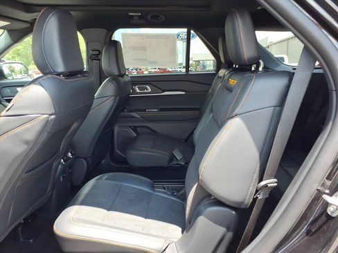 New 2026 Ford Explorer Tremor w/ Tremor Ultimate Package AWD/4WD image 10