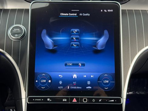 Used 2025 Mercedes-Benz C 300 Sedan w/ AMG Line w/ Night Package image 36