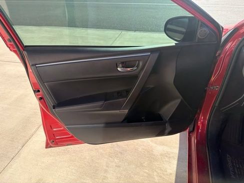 Used 2016 Toyota Corolla S FWD image 7