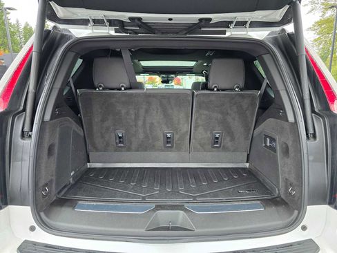 Used 2024 Cadillac Escalade Sport image 17