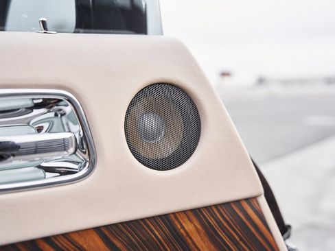 Used 2014 Rolls-Royce Wraith image 33